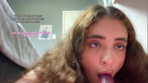 Novinha 18yo Gostosa Chupando Seu Pau Grande Bem Pervertida - POV
